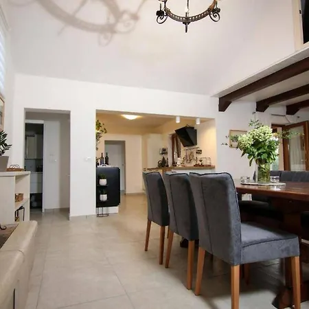 Secluded Oasis With Pool, Outdoor Kitchen, & Landscaped Terraces Villa Supetar